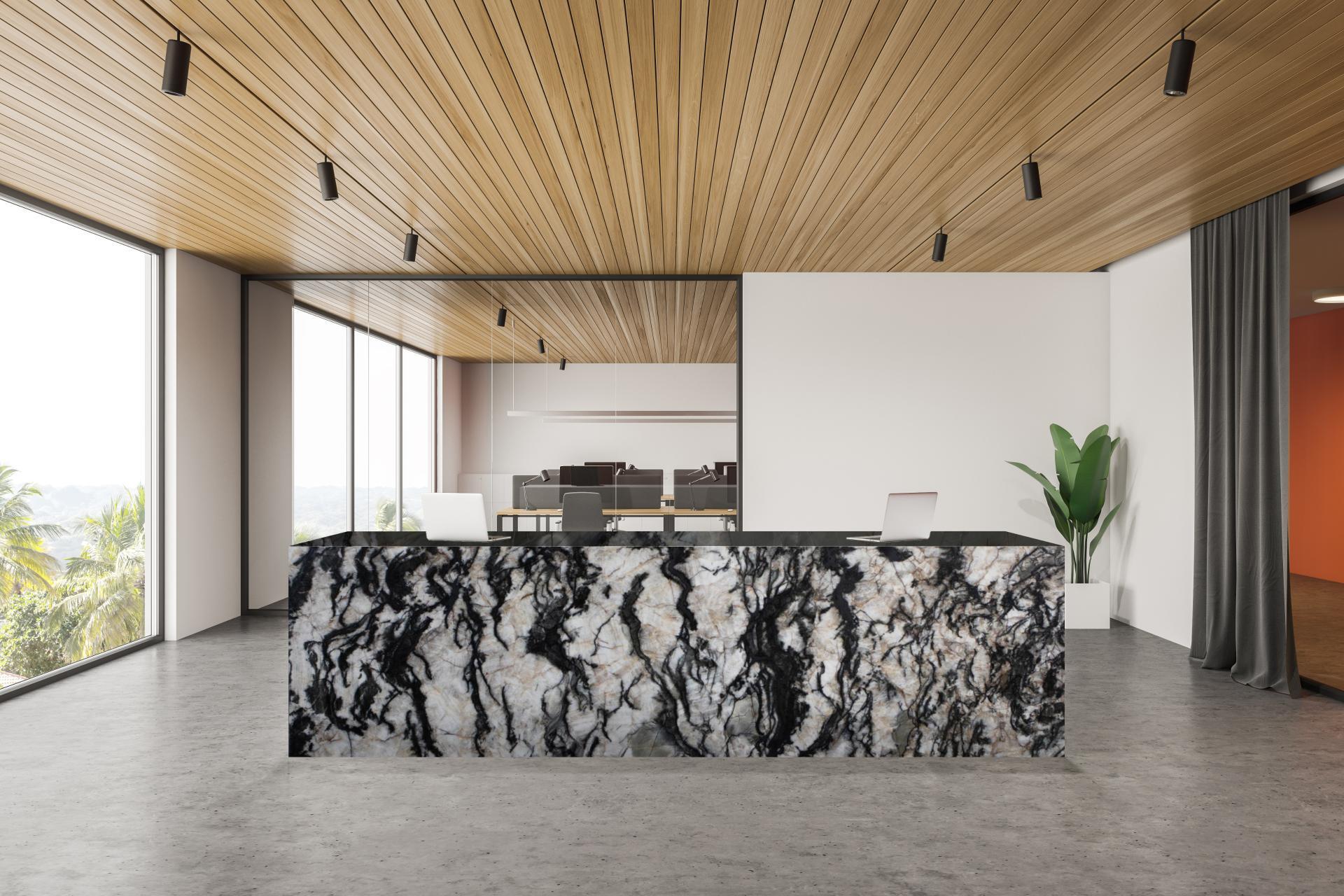 Pedras ornamentais extraídas com precisão e sustentabilidade, prontas para exportação.